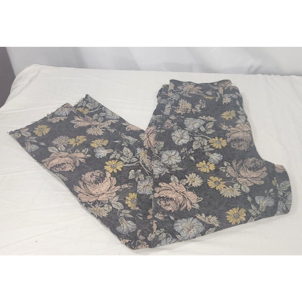 Celebrity Pink Womens 3/26 Black Pastel Floral 5 Pocket Frayed Leg Cuff Jeans